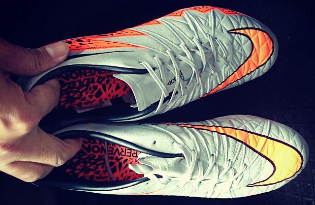 hypervenom phinish 2 pink