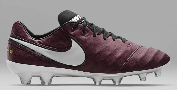 nike tiempo legend pirlo