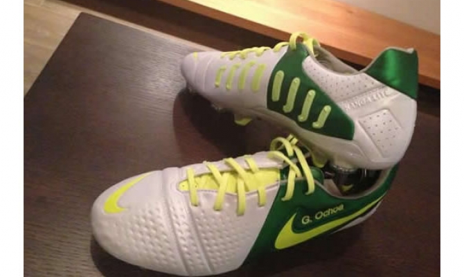 5 épicos tachos personalizados de futbolistas mexicanos