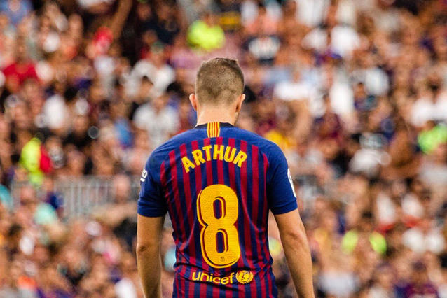 camiseta barcelona arthur