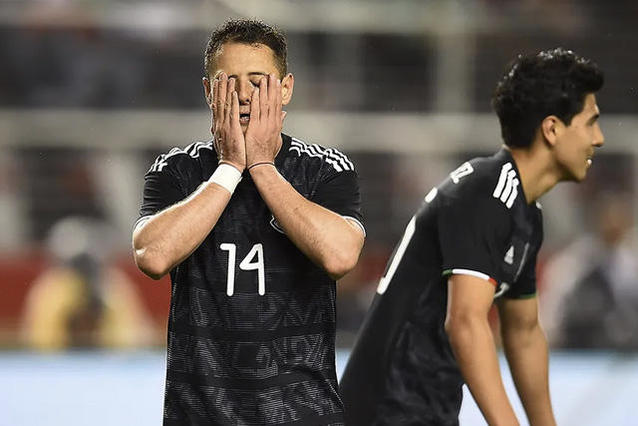 Gerardo Martino deja abierta la posibilidad de convocar al Chicharito en un futuro