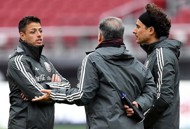 Chicharito no pedirá ser convocado a la Selección Mexicana pese al buen momento que vive