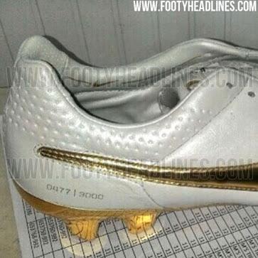 Nike Tiempo Legend V Ronaldinho Gold White FG Football Boots Size 9 UK  Limited