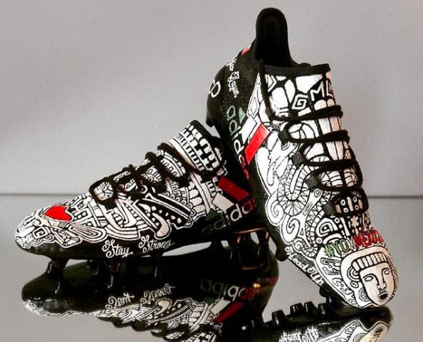 5 épicos tachos personalizados de futbolistas mexicanos