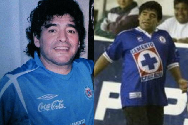 maradona con la playera de cruz azul