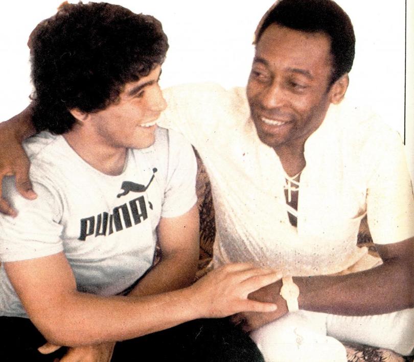 Pelé y Maradona el día que dos leyendas se conocieron